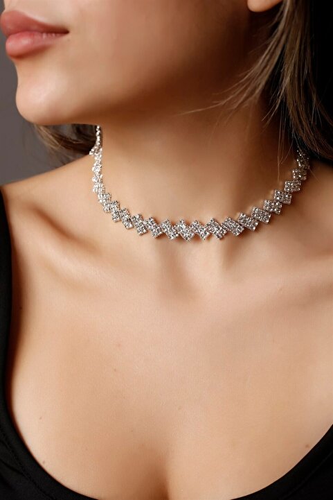 HUBANN Stylish Çapraz Dizim Zirkon Taşlı Choker Pırlanta Gümüş Kaplama Su Yolu Abiye Nişan Düğün Kolye