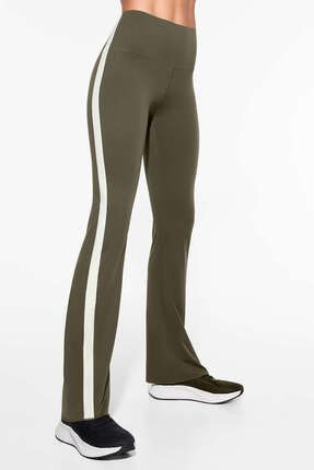 Oysho Perfect-adapt 80 cm flare pantolon Fiyatı, Yorumları - Trendyol