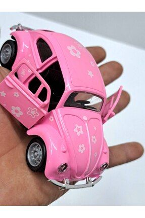 pembe vw beetle hello kitty