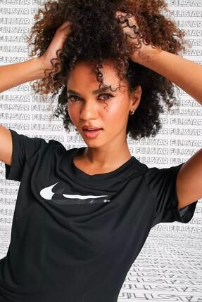 Nike Dri Fit Double Swoosh Run Tee K sa Kollu Kad n Ko u Spor