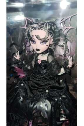 Monster High Draculaura Vampire Heart Collector doll 