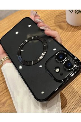Iphone 12 Uyumlu Kılıf Luxury Logo Detaylı Kenarları Renkli Kamera Korumalı Kılıf Siyah