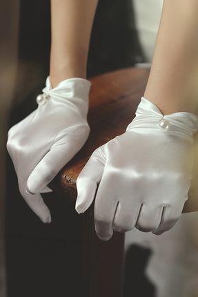 Saten İncili Kısa Gelin Eldiveni Düğün Nikah Eldiveni Parti Balo Kostüm Eldiveni Beyaz