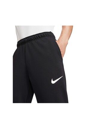 Nike tapered shorts outlet