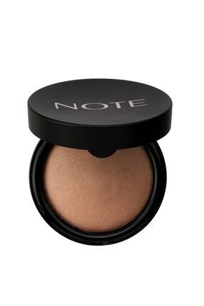 Highlighter powder outlet