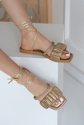 Kadın Taşlı Sandalet Altın Bilekten Bağlamalı Büzgülü Bağcıklı Şık Sandalet