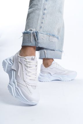 Kadın Beyaz Bağcıklı Günlük Rahat Tarz Taban Sneaker