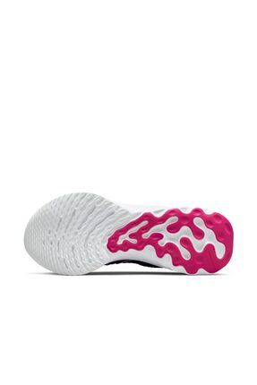 Nike epic react dama store