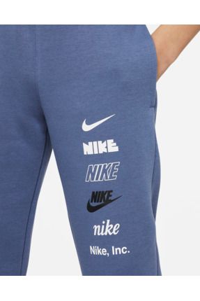 Nike sportswear boys top