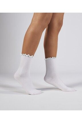 Beyaz Fırfırlı Modal Lastiksiz Dikişsiz Kadın Soket Çorap