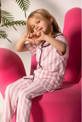 Kız Çocuk Pembe Renk Çizgili Kısa Kol Gömlek Pijama Takımı