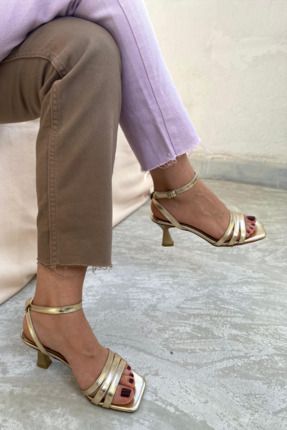 Kadın Gold Biyeli Rahat Topuklu Ayakkabı