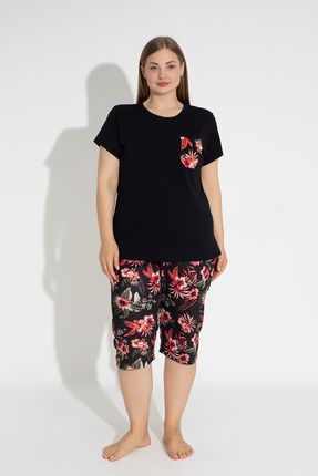 Siyah Renkli Çiçek Desenli Kısa Kollu Rahat Kesim Büyük Beden Kapri Pijama Takımı 30008