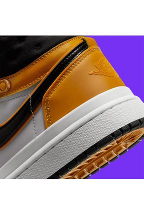 Nike air jordan yellow toe store