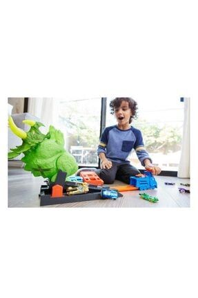 Hot wheels triceratops hotsell