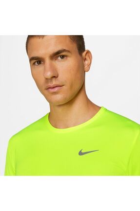 Nike Men s Dri f t Miler Long Sleeve Dry Miler Running Shirt Erkek Ust Fiyat Yorumlar Trendyol