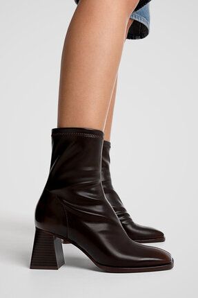 Christian louboutin stiletto fiyat best sale