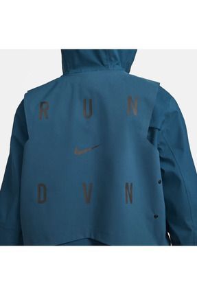 Nike Storm FIT Ko u Bolumu Tam Fermuarl Kapu onlu Kad n Ceket Fiyat Yorumlar Trendyol