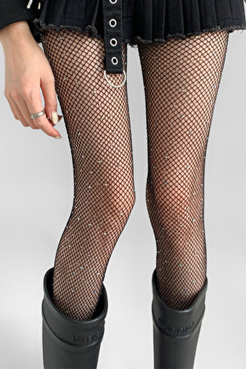 Kokrak nipellari bilan klitorisni silash