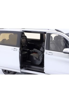 Norev 1/18 Mercedes-Benz V class AMG-Line minibus Silver Norev 1/18 Mercedes-Benz V class AMG-Line minibus Silver
