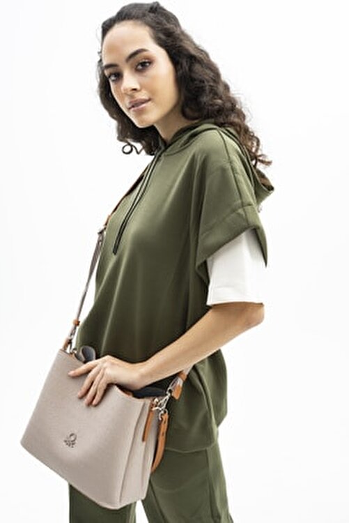 benetton benetton kadin kol cantasi kum camel bnt584 fiyati yorumlari trendyol