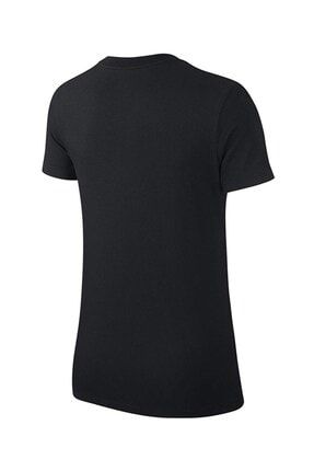 Nike middle logo t shirt deals