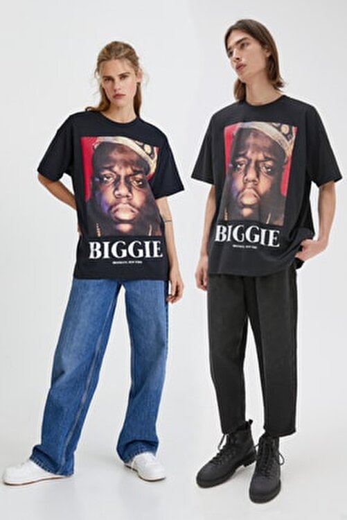 pull and bear biggie t shirt
