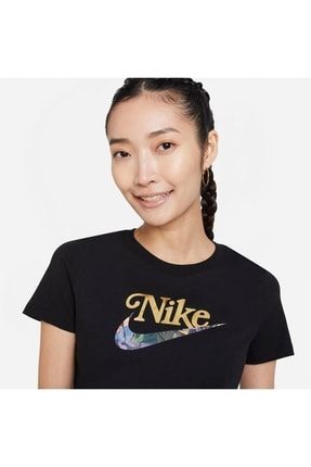 Nike shop floral tee