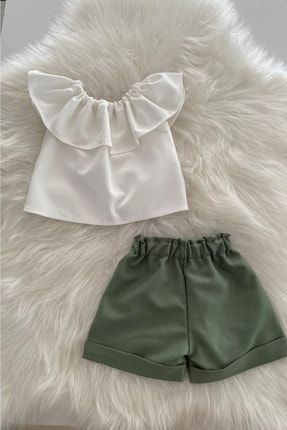 Kız Bebek Beyaz Bluz & Yeşil Renk Şort Takım