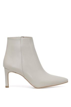 Kremi top nine west