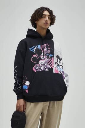mickey mouse sweatshirt pull and bear