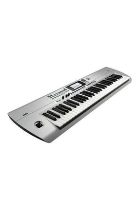 Korg i3 top music workstation