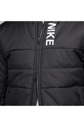 Nike synthetic fill hybrid jacket black sale