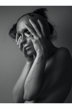 Onur Mehame - Doğum Travması - 2021 - S/b Dijital Fotoğraf Fine Art Baskı - 30x40 cm