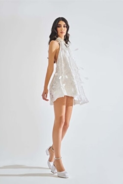 beyaz yakalı neal ve kate