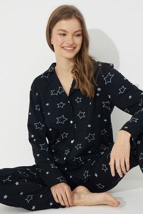 Siyah Beyaz Yıldız Desenli Pamuklu Düğmeli Pijama Takımı