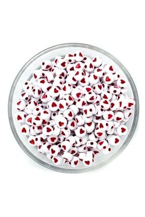 25 gram - 7 Mm Beyaz Üzeri Kırmızı Kalp Figürlü Yassı Plastik Boncuk, ( 25gr - 160-170adet Arası )