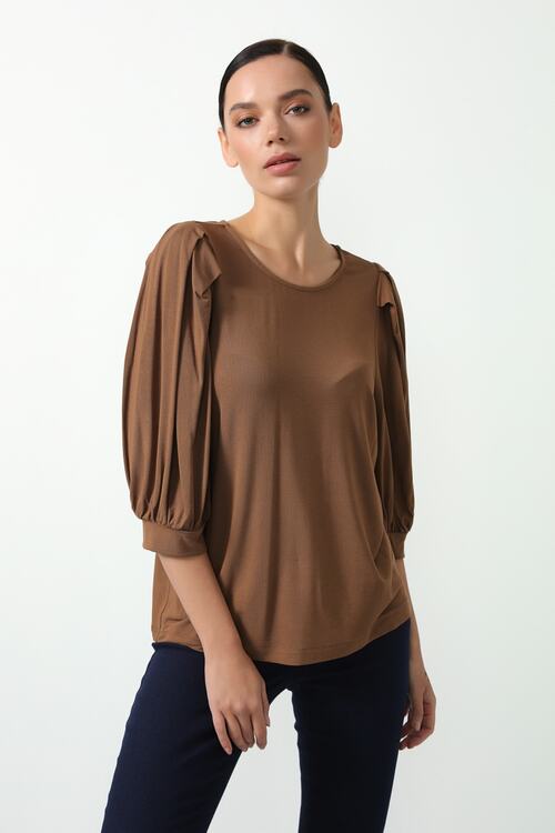 Gusto Kadin Camel Kolu Pileli Orme Bluz Fiyati Yorumlari Trendyol Gusto Kadin Camel Kolu Pileli Orme Bluz Fiyati Yorumlari Trendyol