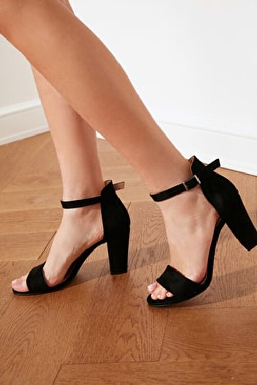 Trendyol Shoes Siyah Tek Bantli Suet Kadin Klasik Topuklu Ayakkabi Takss21to0031 Fiyati Yorumlari Trendyol Trendyol Shoes Siyah Tek Bantli Suet Kadin Klasik Topuklu Ayakkabi Takss21to0031 Fiyati Yorumlari Trendyol