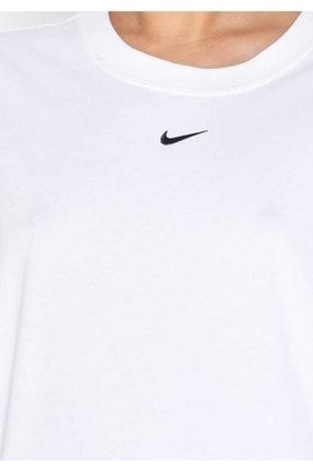 Nike swoosh best sale oversized t shirt