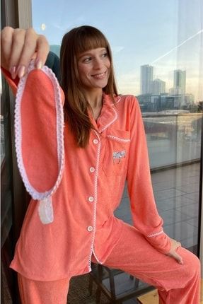 Mercan Zebra Nakış Işlemeli Kadın Pijama Takımı