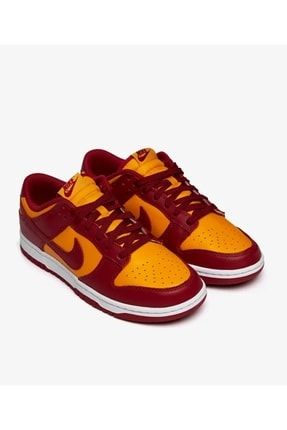 Gold nike dunks store