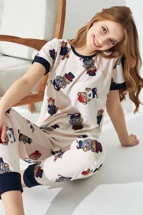 Krem Şapkalı Ayıcık Desenli Örme Pijama Takımı