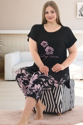 Jenny Daphne Lady Büyük Beden Kısa Kollu Kapri Pijama Takımı 10639 Fiyatı,  Yorumları - Trendyol