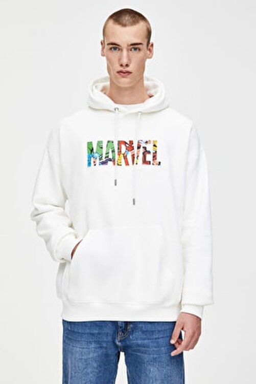 Pull \u0026 Bear Beyaz Marvel Sweatshirt 