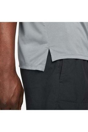 Nike Yoga Dri-FIT Erkek Antrenman Tişört DM7825-010 Fiyatı, Yorumları -  Trendyol