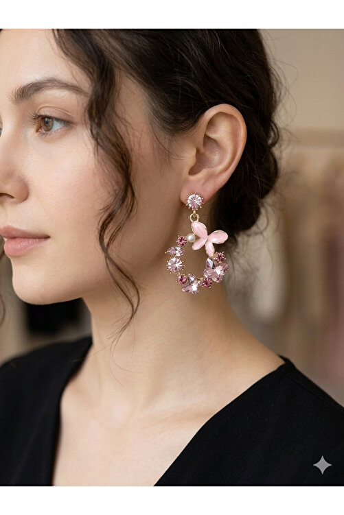 Pembe Kristal Taşlı ve Kelebek Detaylı Sallantılı Halka Küpe