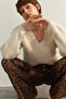Limited Edition Ecru Soft Textured V-Neck Knitwear Sweater TWOAW24KZ01254 - 3