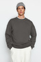 Antrasit Unisex Oversize/Geniş Kesim Kontrast Dikiş Detaylı Bisiklet Yaka Sweatshirt TMNAW24SW00011