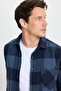 Men's regular fit classic cut plaid pocketed lumberjack shirt - 2